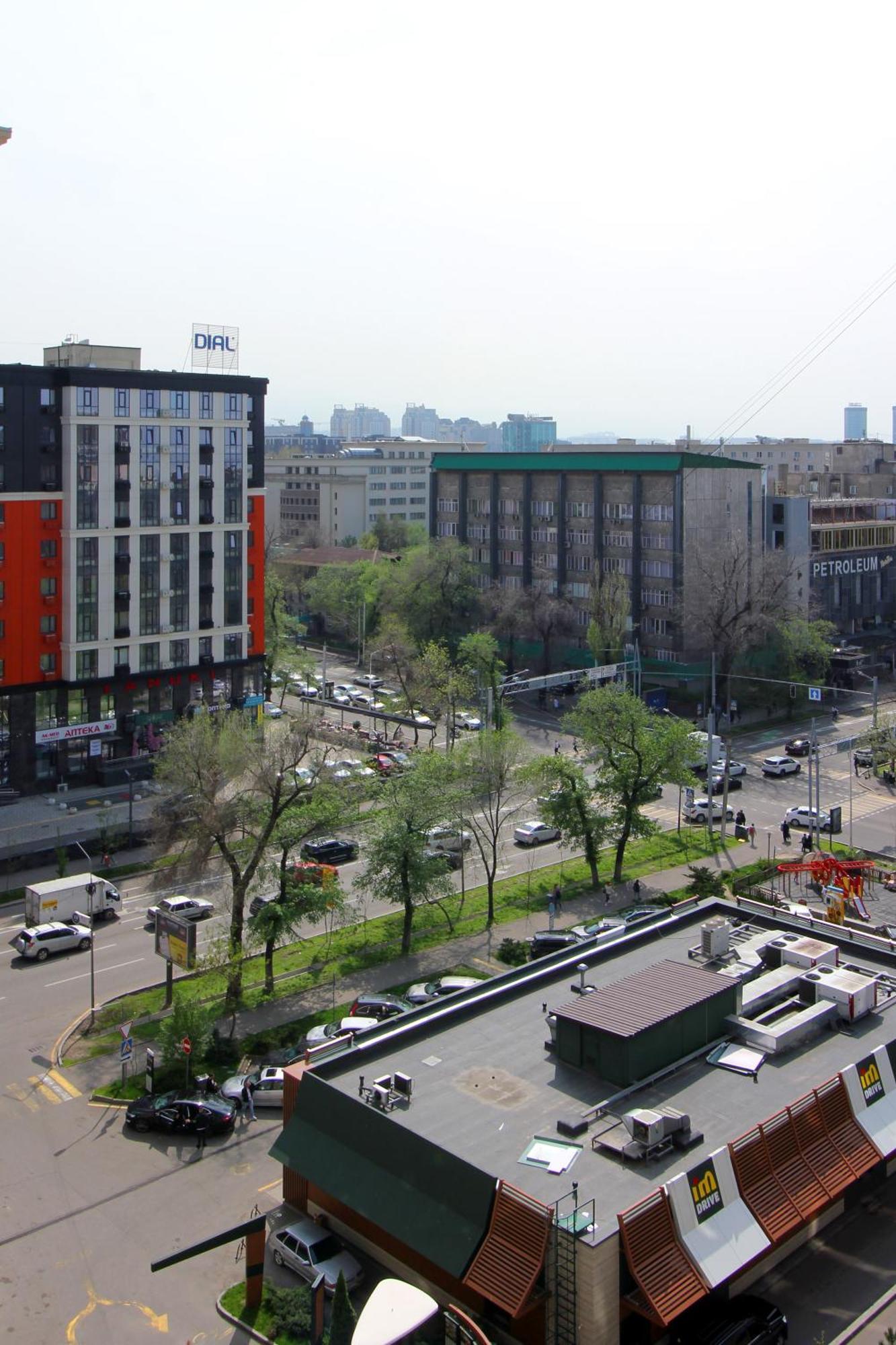 Almaty Cozy Apart Hotel Exterior photo